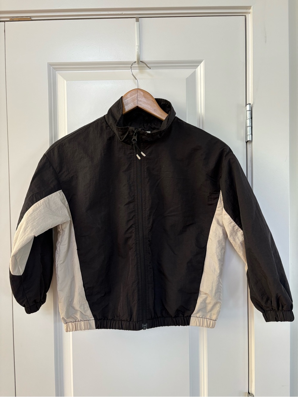 Kids Black and Cream Colorblock Windbreaker Jacket H& M Retro Vintage Look